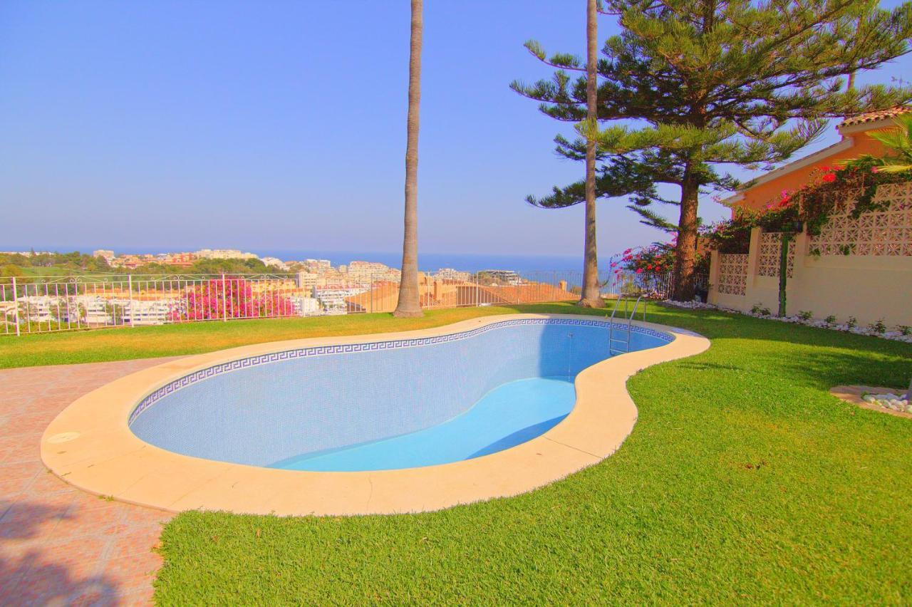 1001 Nights Villa *