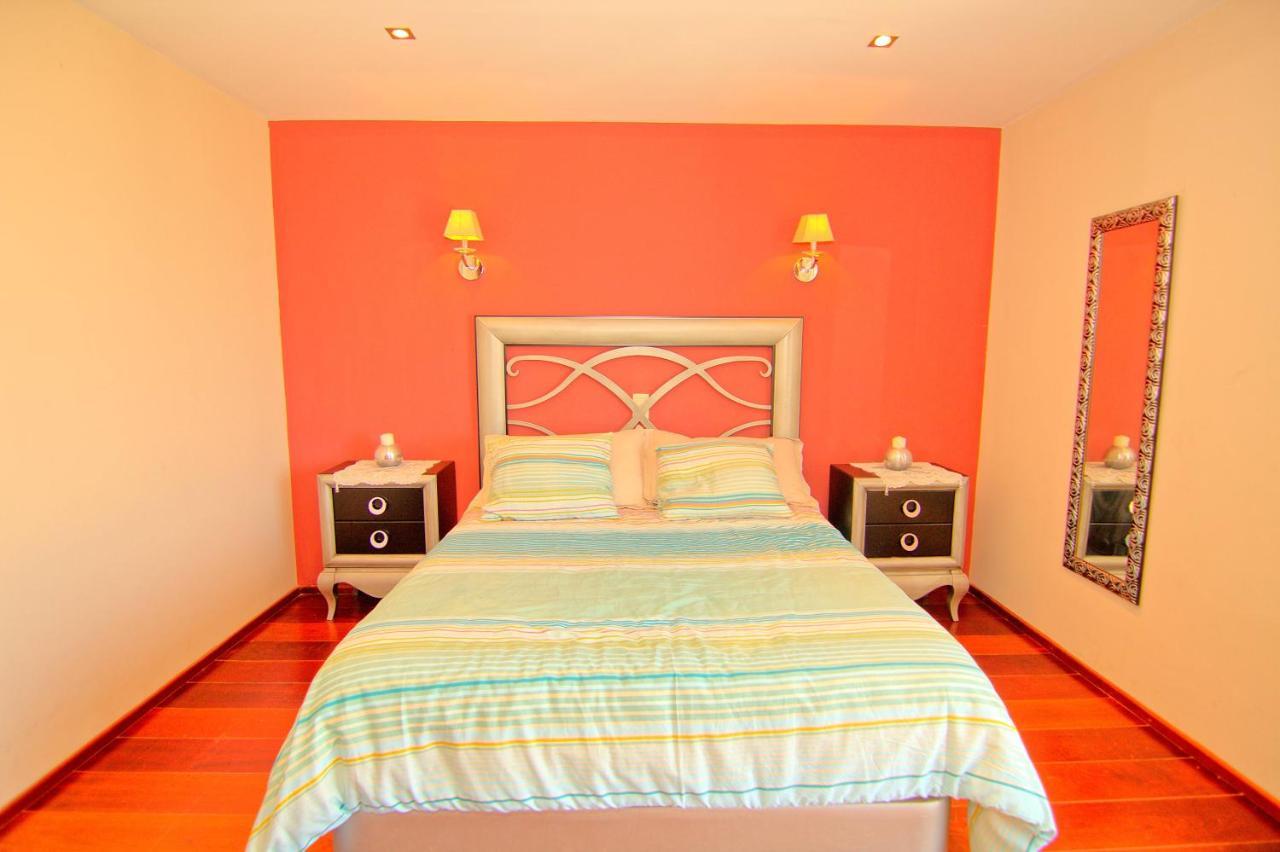 1001 Nights Villa