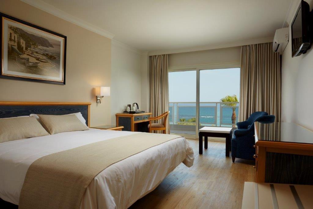 Las Arenas Suites Benalmádena
