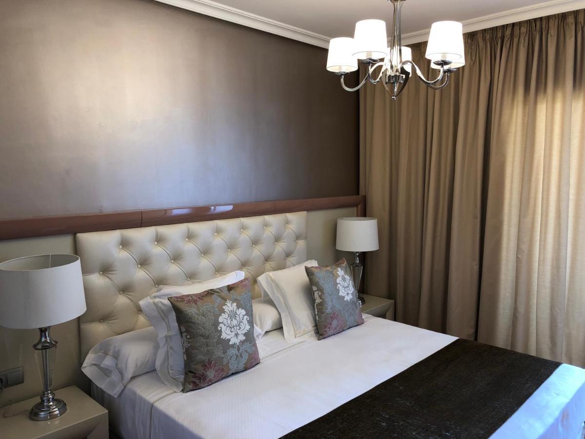 Aparthotel Artplatinum &