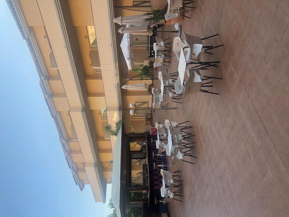 Vista De Rey Aparthotel 3*