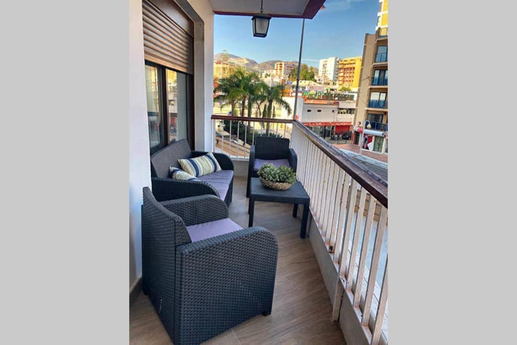 Apartment Coqueto En Puerto Marina Con Piscina Benalmádena