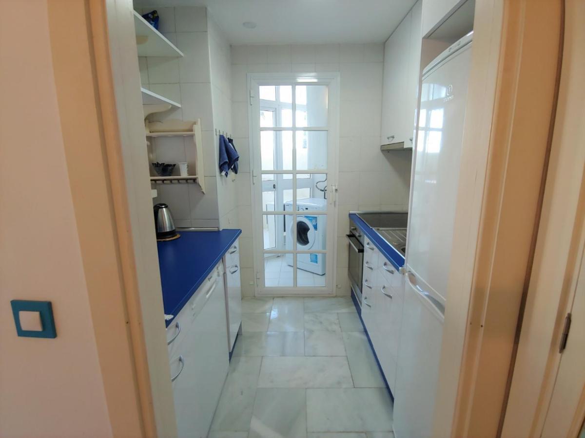 Apartamento Beachfront Puerto Marina Sunrise Benalmádena