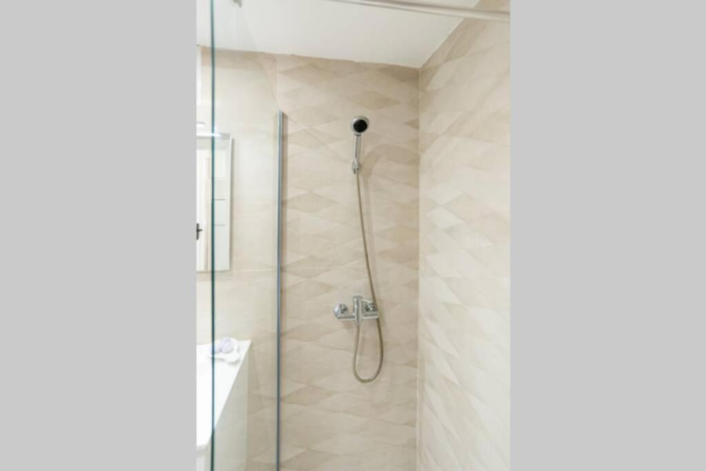 Sol - C&g Benal Apartamento