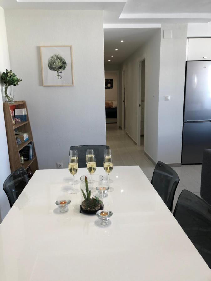 Victoria Luxury Beachfront In Costa Apartamento *