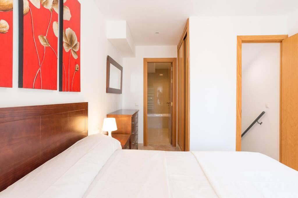 Apartment Vera - Acogedor Duplex Junto A Puerto Marina Con Garaje *