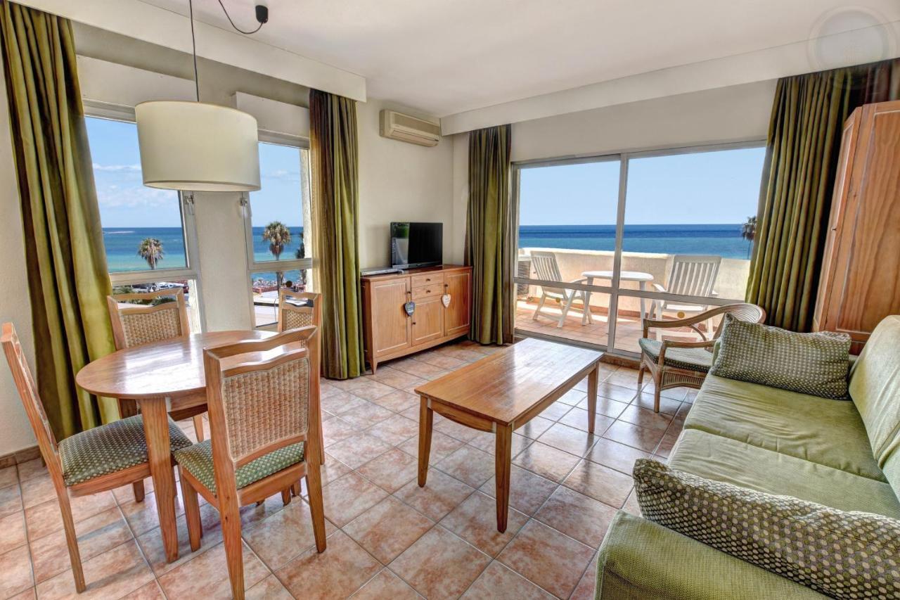 Beachfront Parque Paloma *