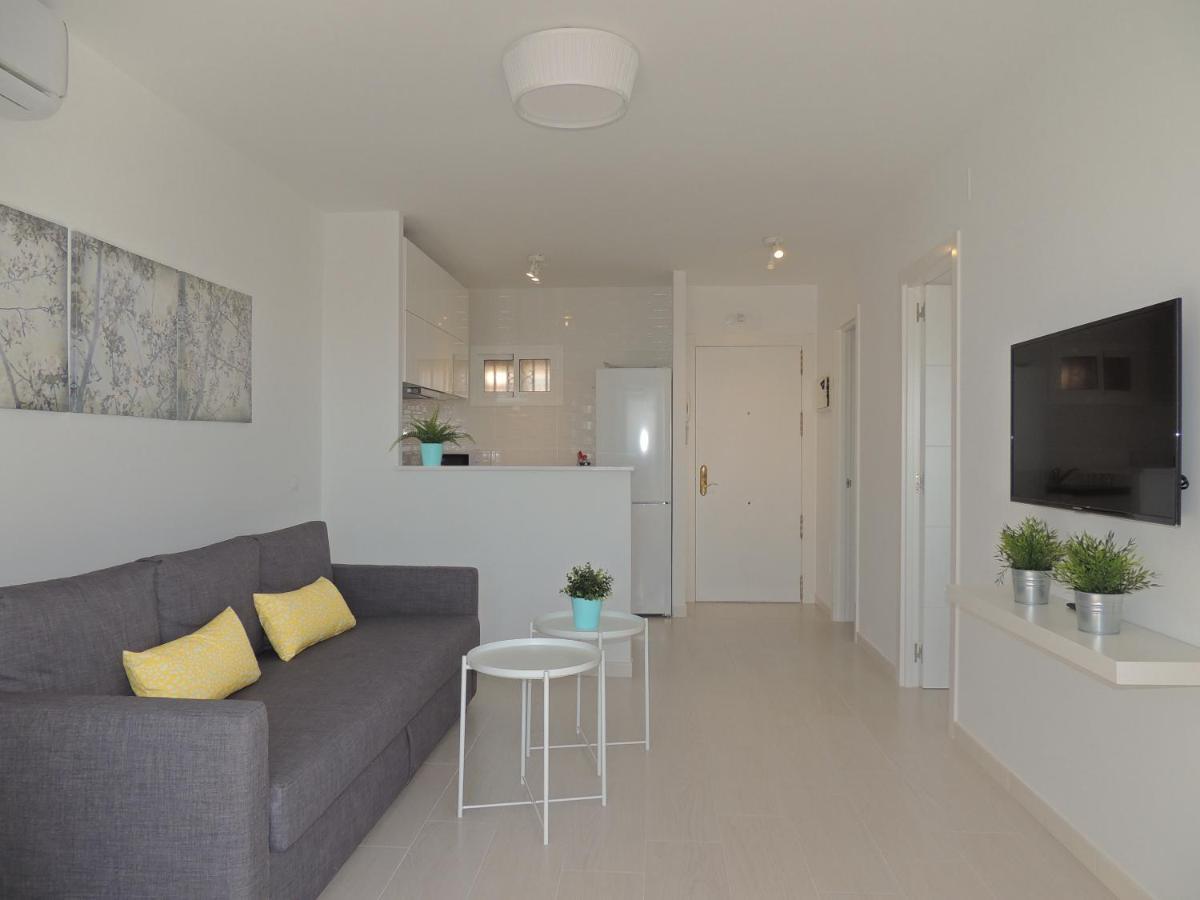Puertosol 101: Beachfront Retreat With Sea Views Benalmadena