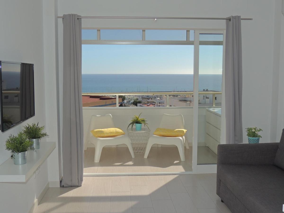 Puertosol 101: Beachfront Retreat With Sea Views