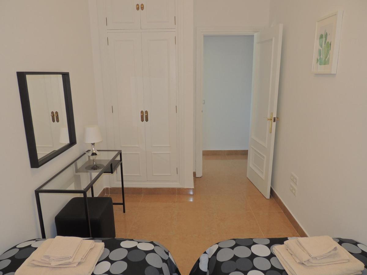 Apartment Ole Playa 6a, Front - A Pie De Playa, Sea Views - Vistas Al Mar, Parking, Puerto Marina *