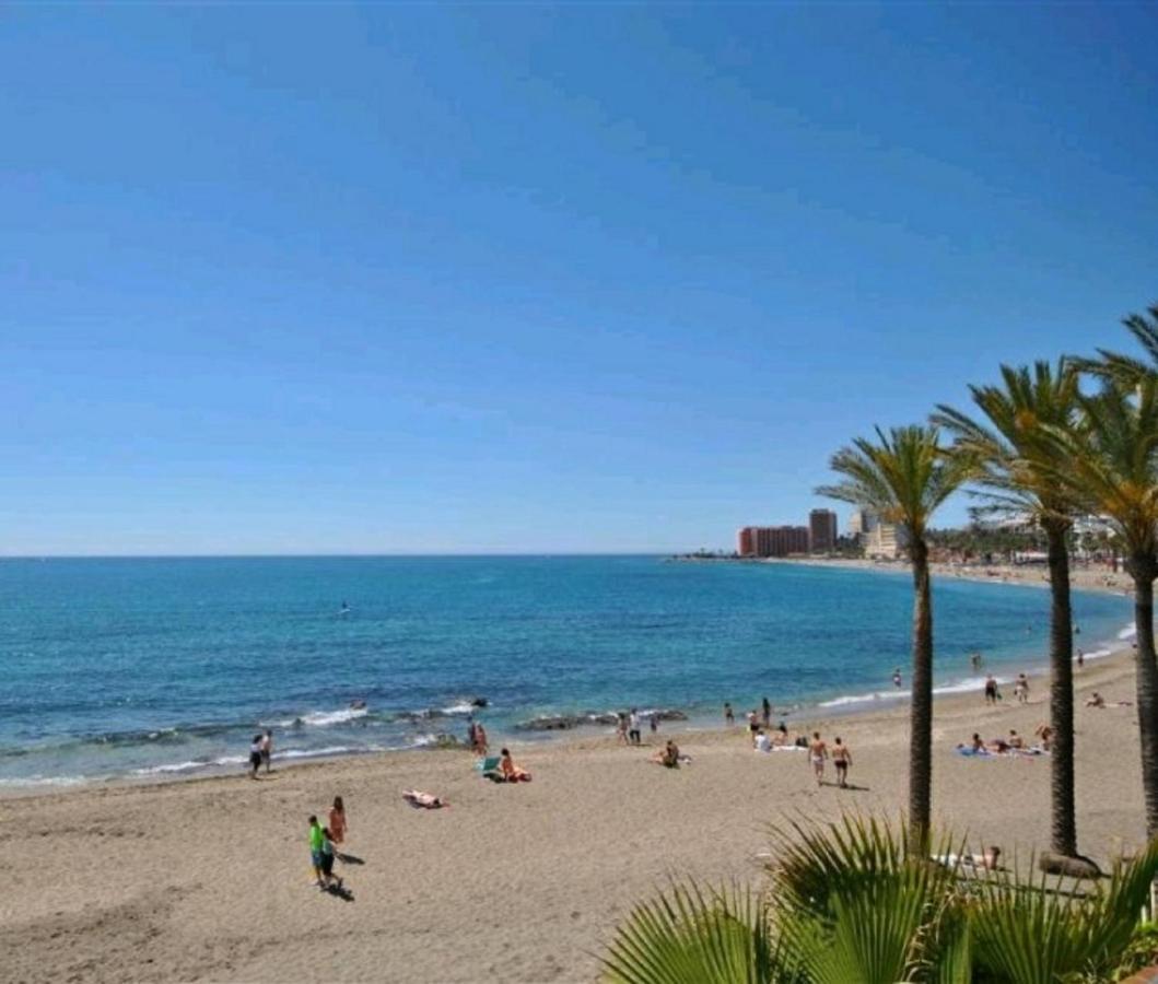 Benalbeach Holidays Apartamento *