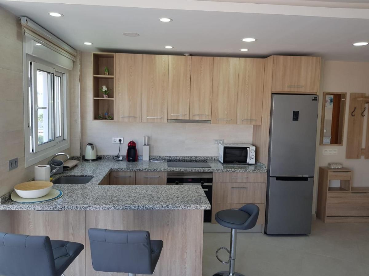 Apartamento Junto Al Mar En Puerto Marina Apartamento *