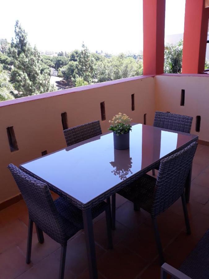 Apartment Hill View *