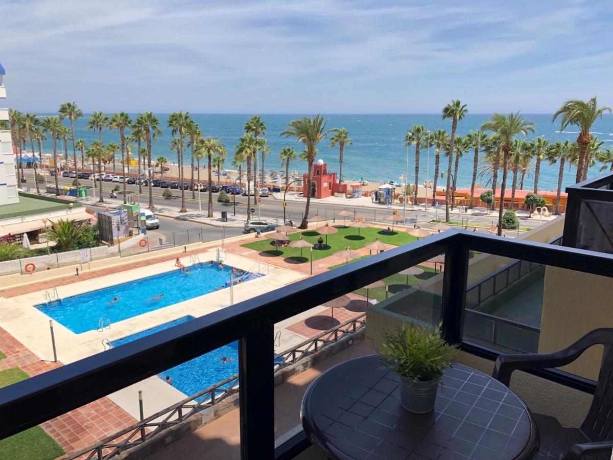Apartamento Primera Linea De Playa En , Vistas Al Mar, Aloha Playa, Malaga