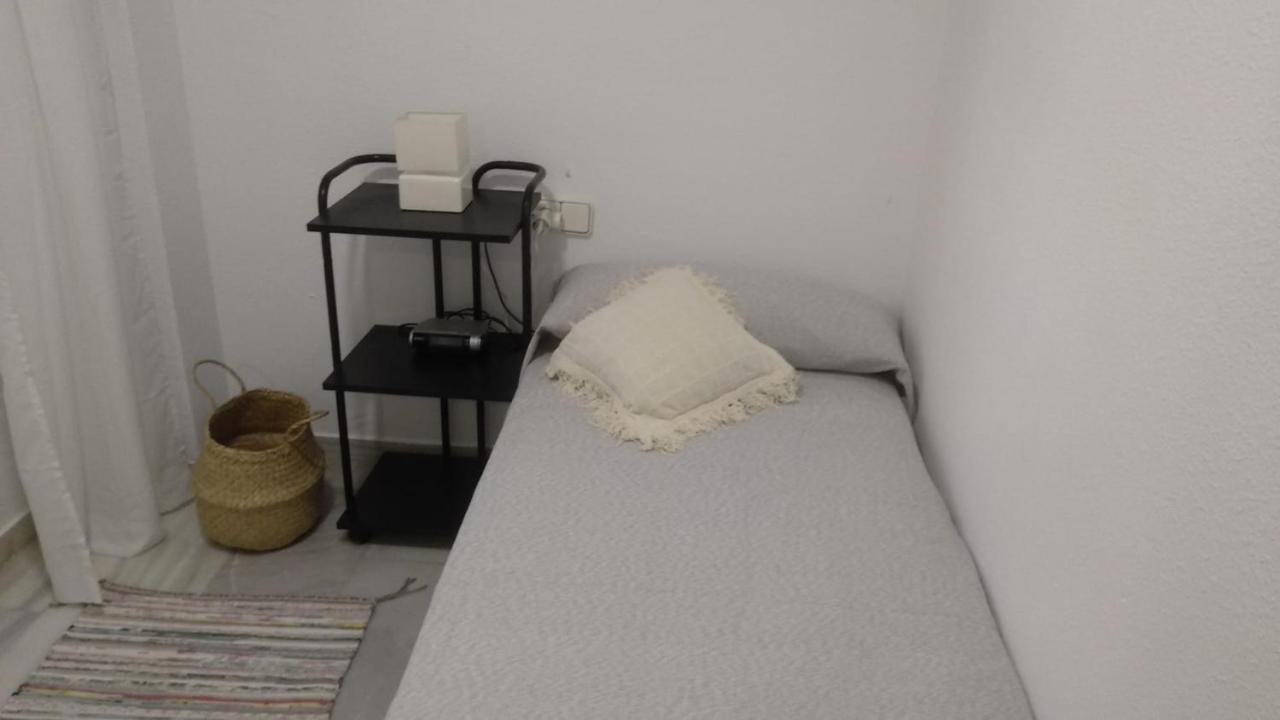 Apartamento Con Piscina Y Terraza Junto A La Playa