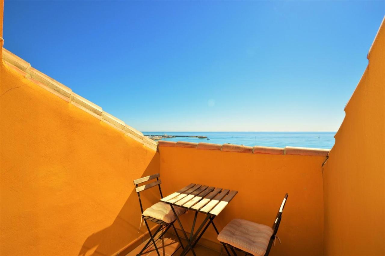 Excepcional Duplex Al Lado De La Playa Y Con Vistas Al Mar *