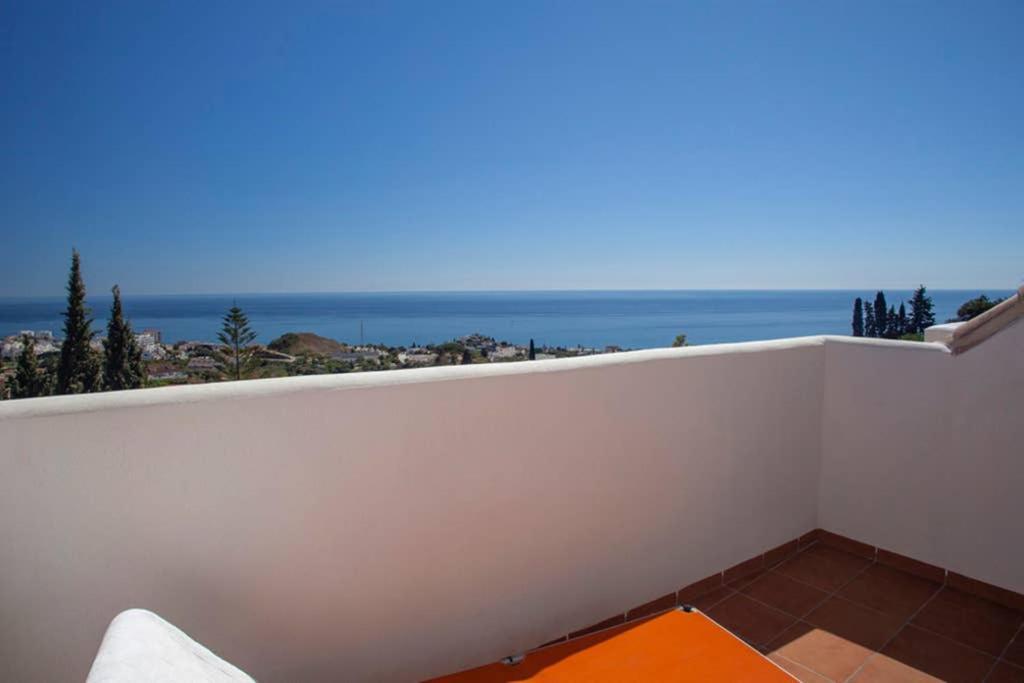 Apartamento Nuevo En Pueblo Con Vistas Espectaculares Benalmádena