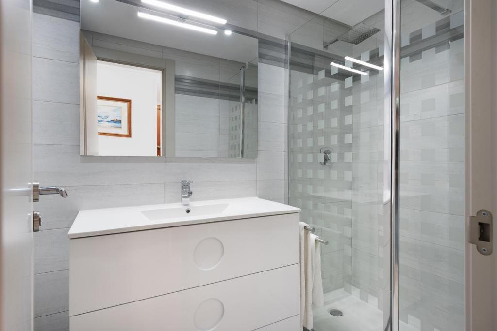 Apartment En Puerto Marina B32 *