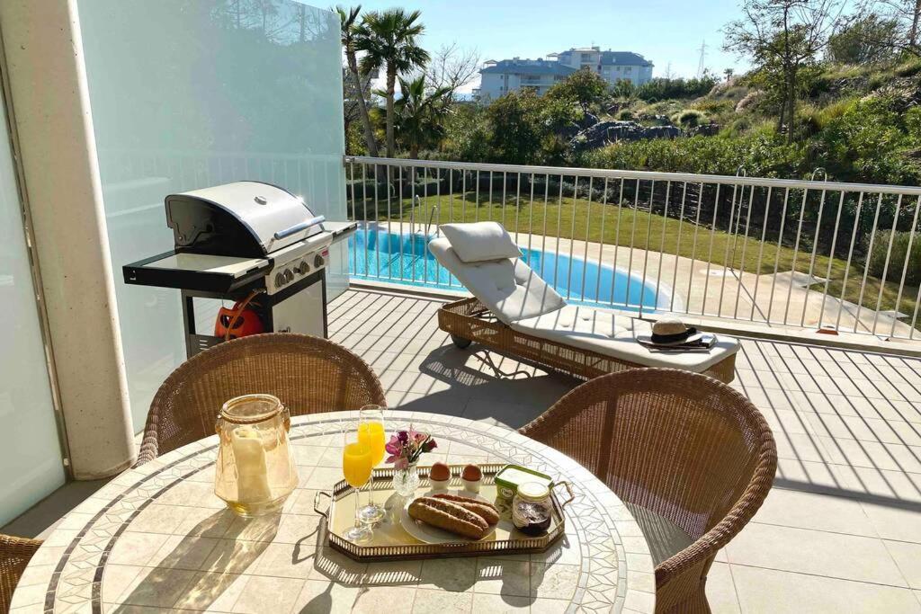 Higueronrentals South Views Apartment