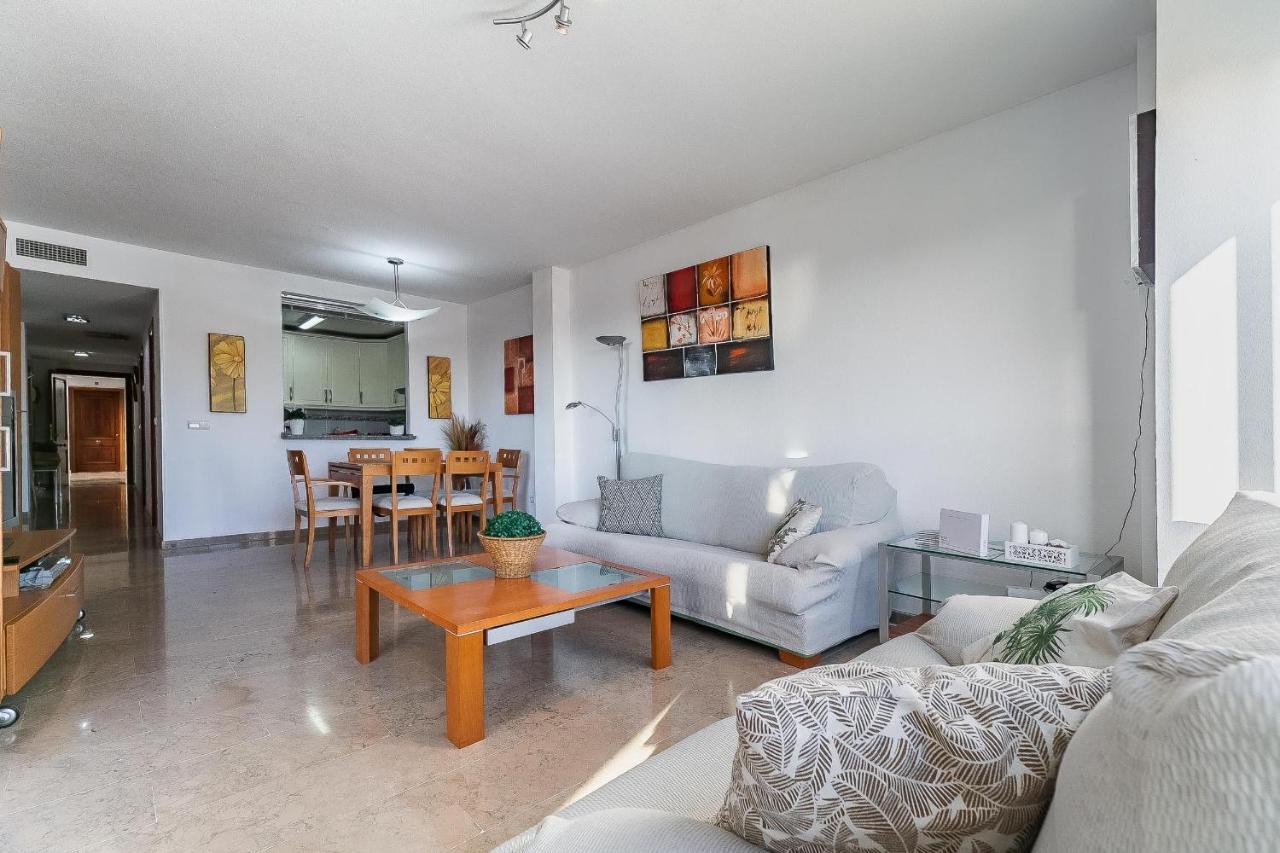 Luminoso Apartamento Con Terraza, Jardin Y Piscina. * Benalmadena