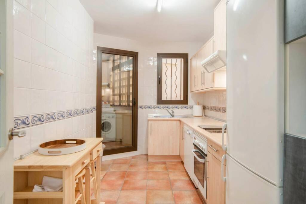 035 - Bright And Relaxing Two Bedroom With Sea Views From The Gardens Apartment