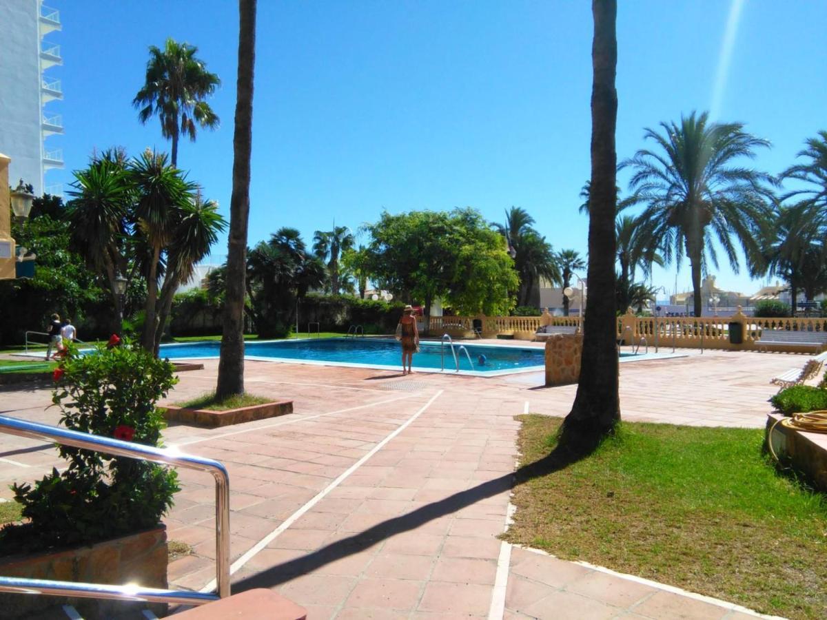 Appartement With Sea & Mountain Views In - 60 Sqm + Pool Benalmádena