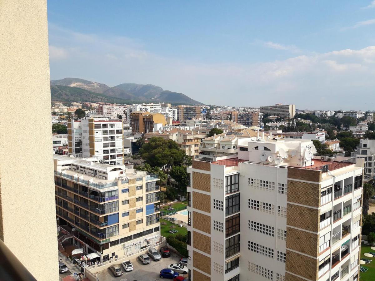 With Sea & Mountain Views In - 60 Sqm + Pool Appartement Benalmádena