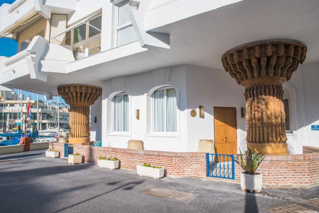Apartment Popeye Suite: Puerto Marina Island Retreat With Rooftop Pool