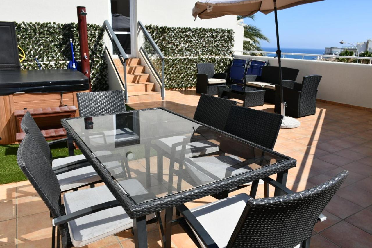 Benalbeach Lux, Jacuzzi, Beachfront - 432 Apartment Benalmadena