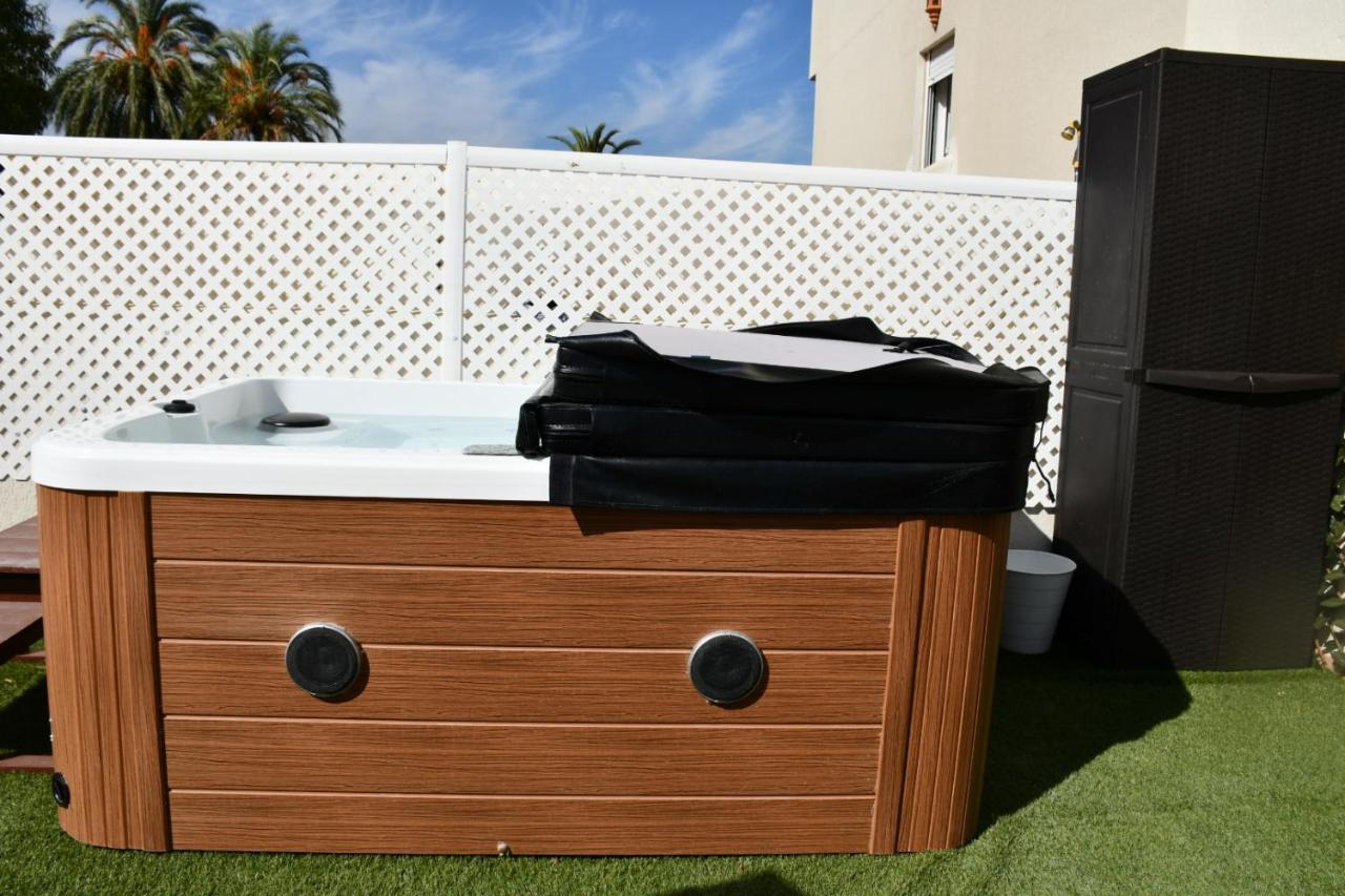 Benalbeach Lux, Jacuzzi, Beachfront - 432