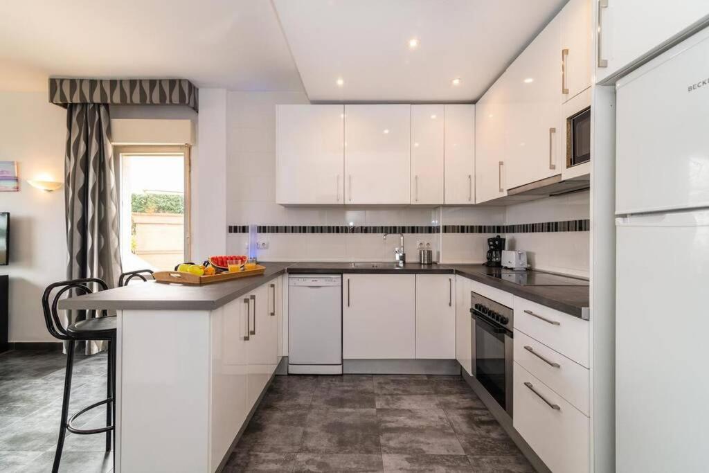 Benalbeach Lux, Jacuzzi, Beachfront - 432 Apartment Benalmadena