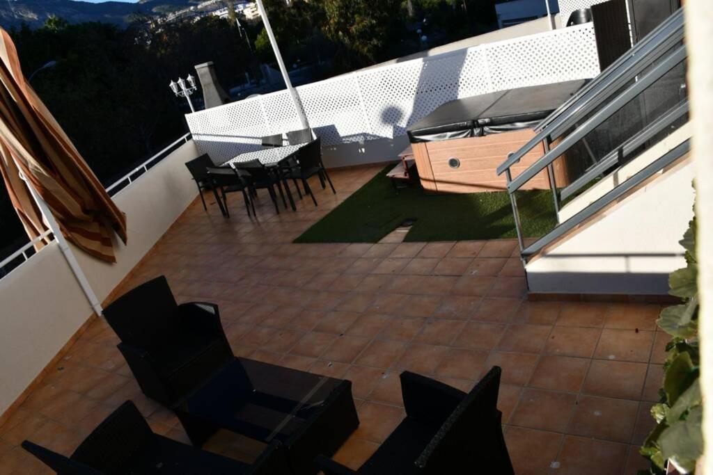 Benalbeach Lux, Jacuzzi, Beachfront - 432 Apartment