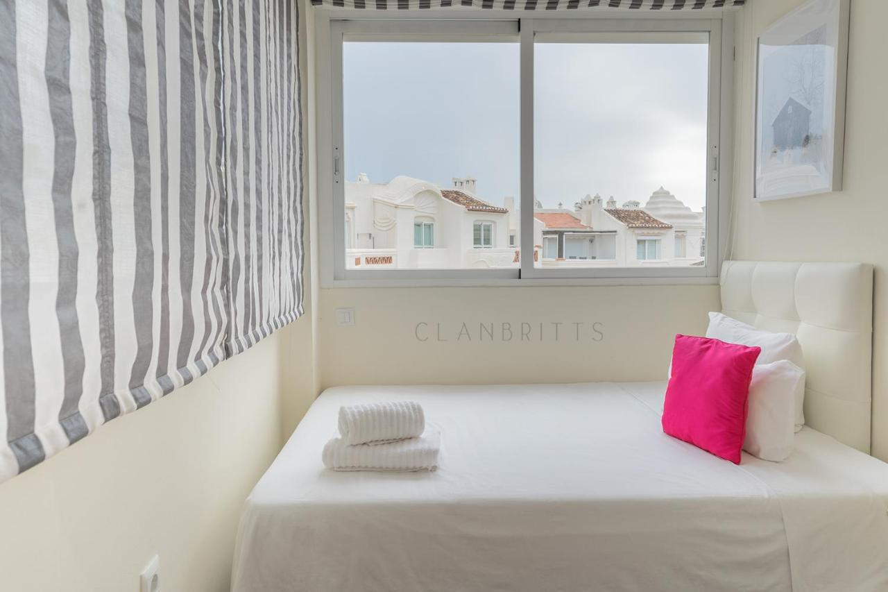 Luxury In Marina Apartment Benalmadena