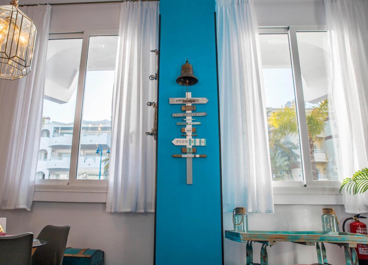 Popeye Suite: Puerto Marina Island Retreat With Rooftop Pool