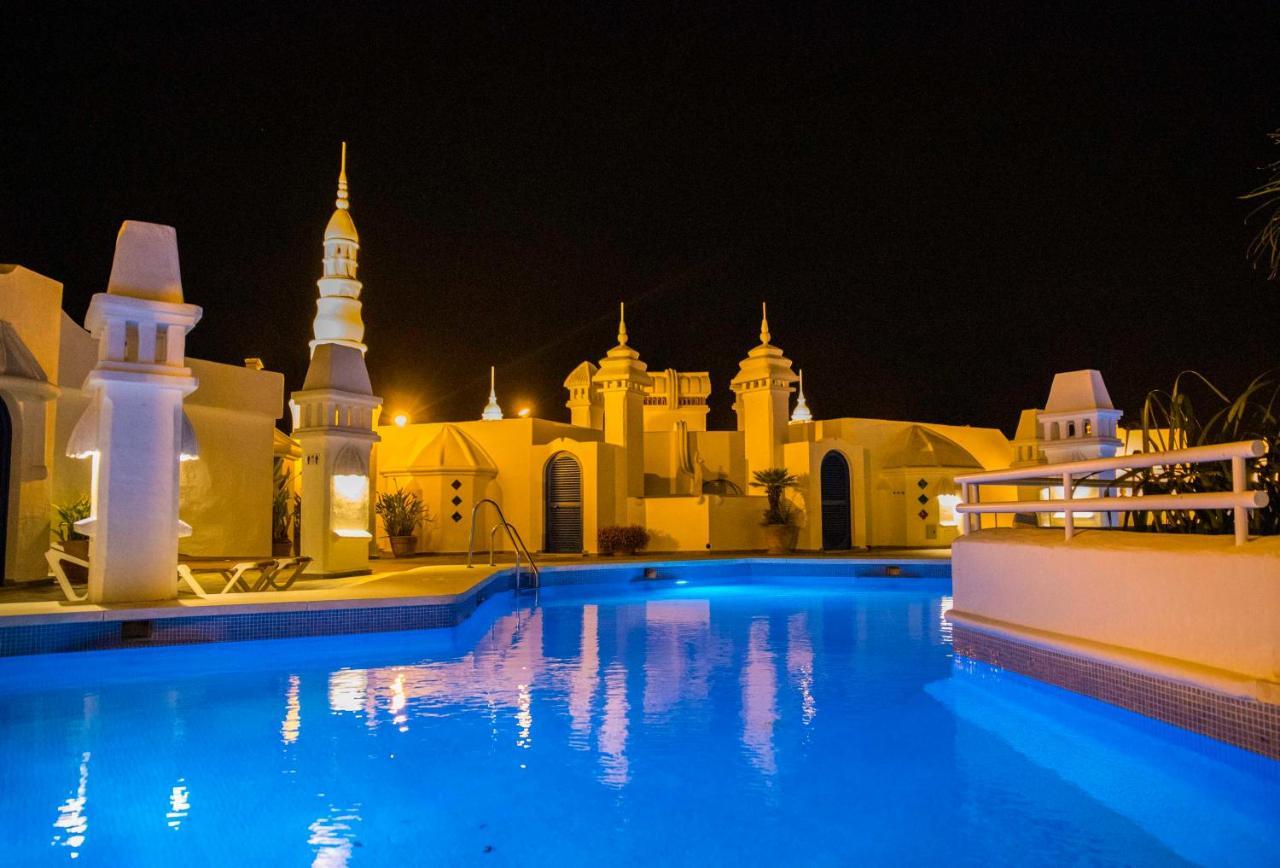 Apartment Popeye Suite: Puerto Marina Island Retreat With Rooftop Pool