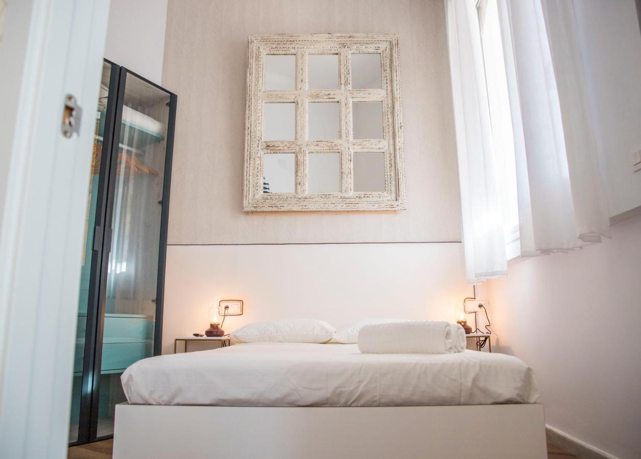Apartment Popeye Suite: Puerto Marina Island Retreat With Rooftop Pool