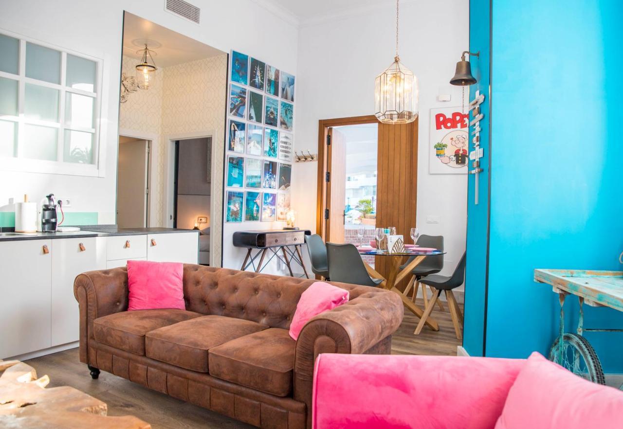 Popeye Suite: Puerto Marina Island Retreat With Rooftop Pool Benalmadena
