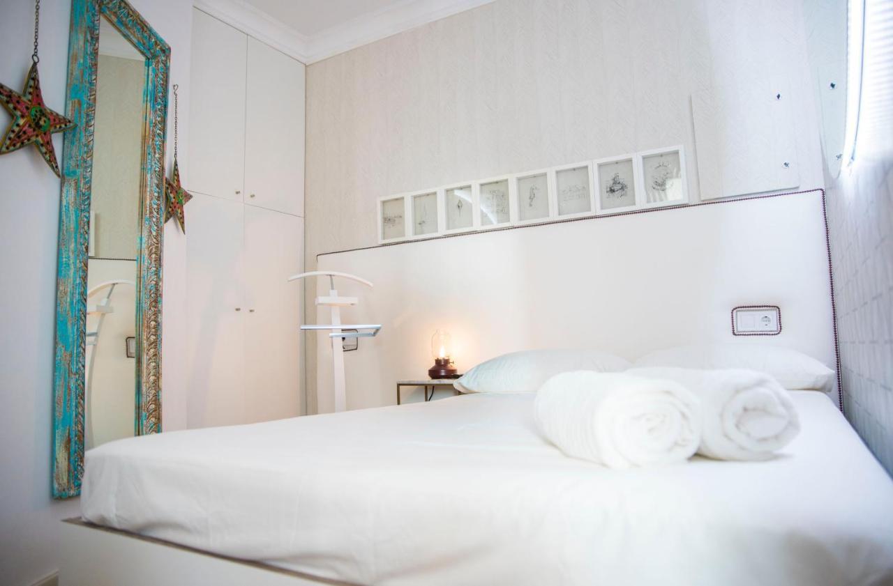 Popeye Suite: Puerto Marina Island Retreat With Rooftop Pool Apartment Benalmadena