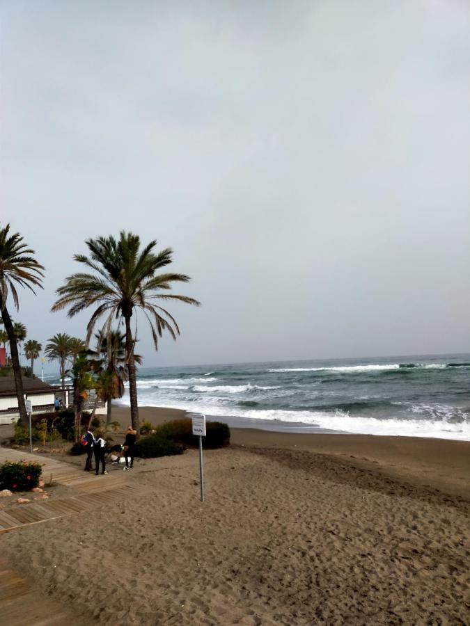 ,apartamento-estudio Primera Línea De Playa Bed and breakfast Benalmádena