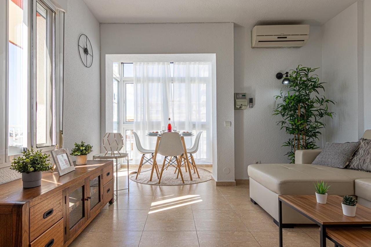 797 Holiday - Moderno Piso Con Terraza E Impresionantes Vistas. Benalmadena