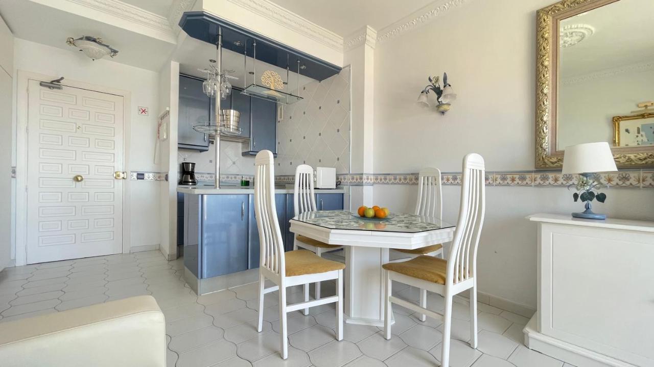 Beautiful With Sea Views, Benal Apartment