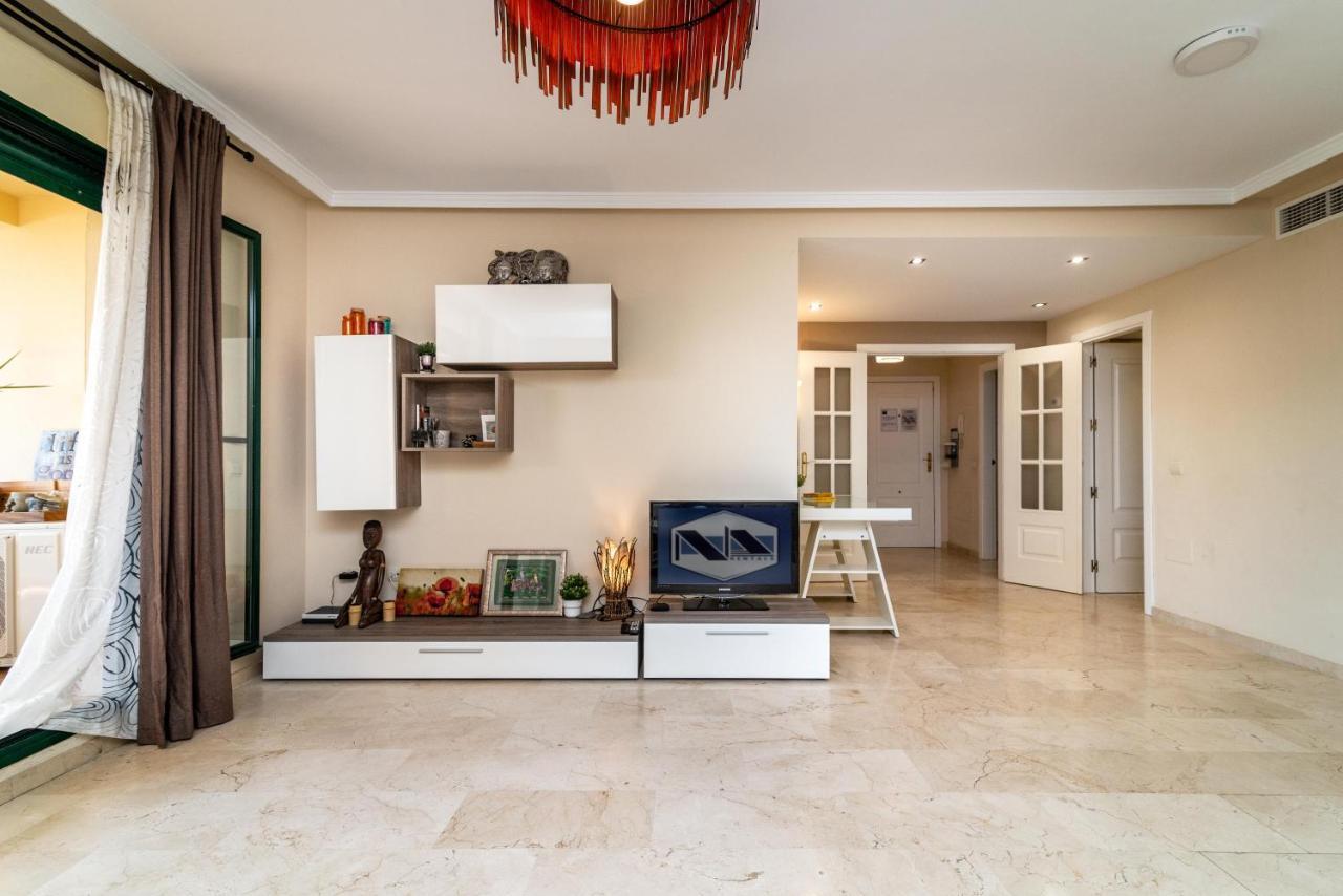 N&a Azucenas - 2br Recently Renovated Apartment *