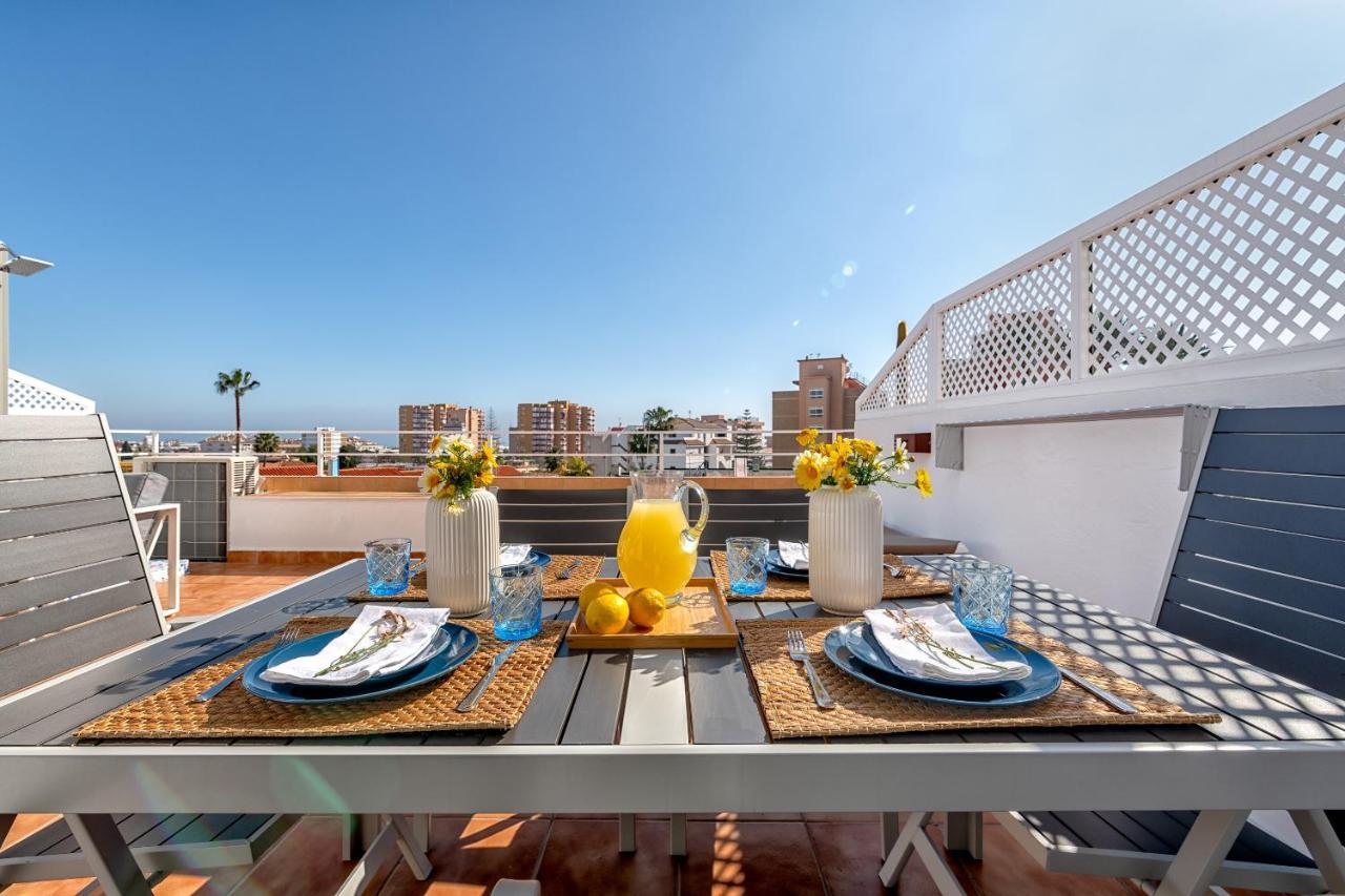 Lola Playa Puerto Marina Apartment
