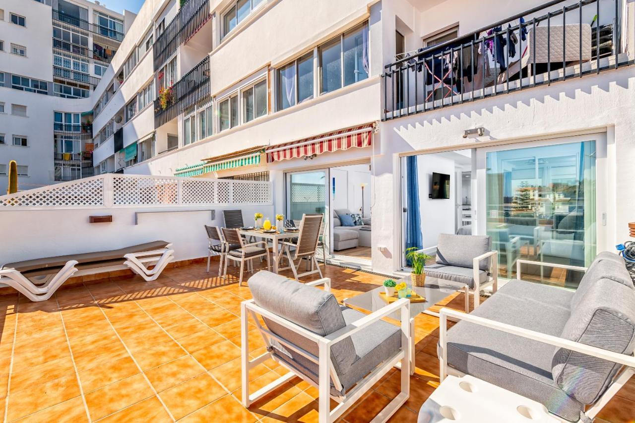 Lola Playa Puerto Marina Apartment