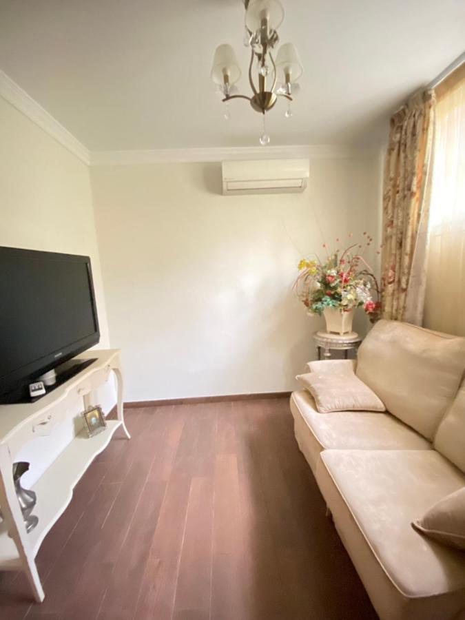 With Heated Private Pool, Sea View& Turkish Sauna *
