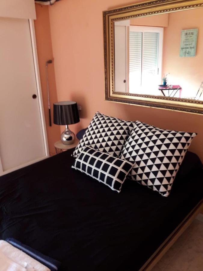 Aguila Apartment *