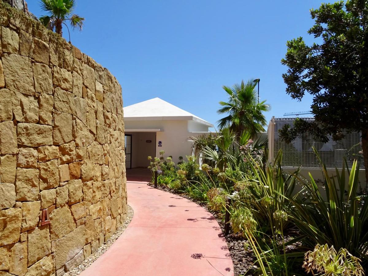 Apartment Bayview, - Luxurious With Views, Garden, Community Pool And A Padel Court Benalmadena