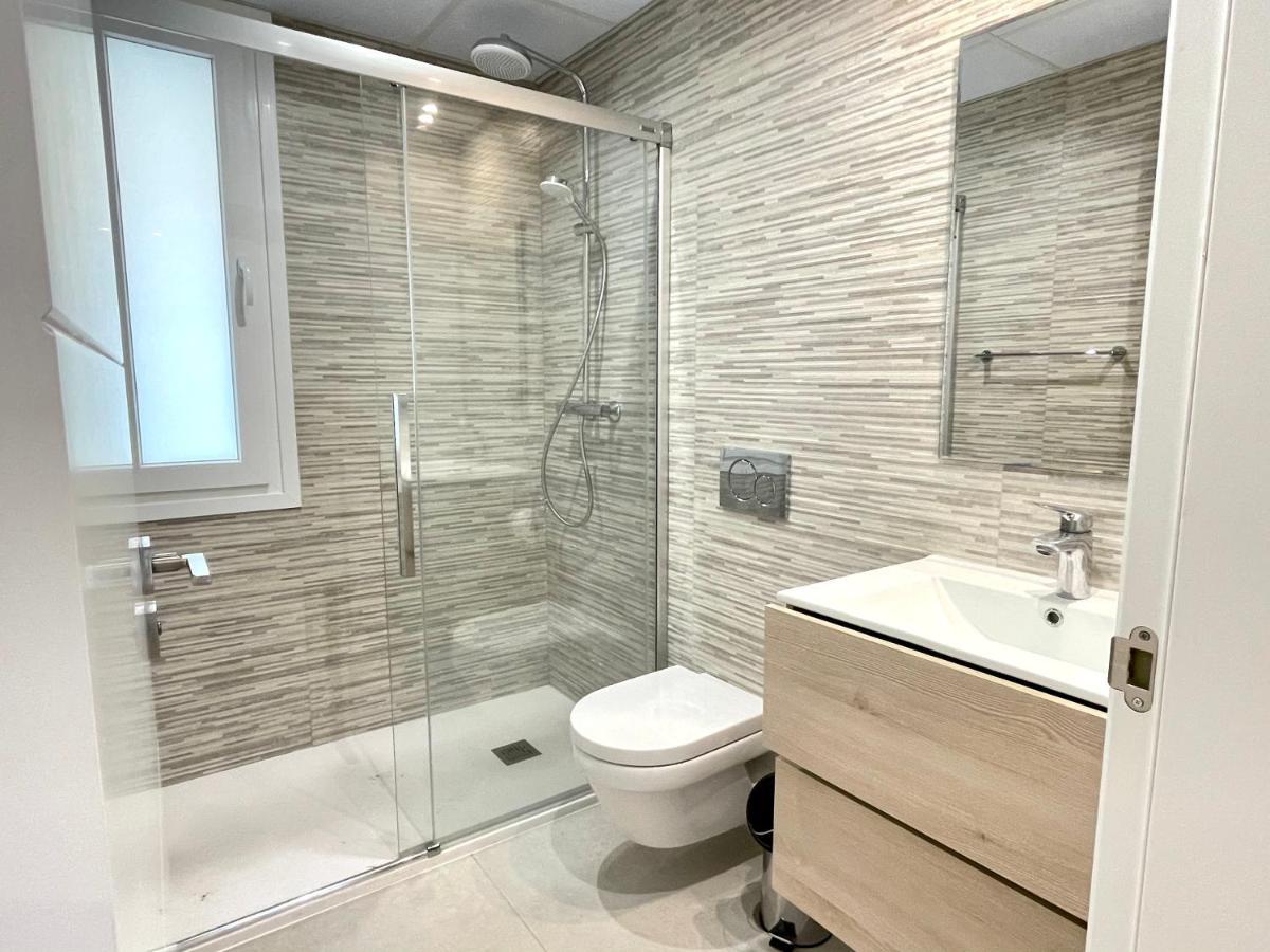 Apartment Bayview, - Luxurious With Views, Garden, Community Pool And A Padel Court *