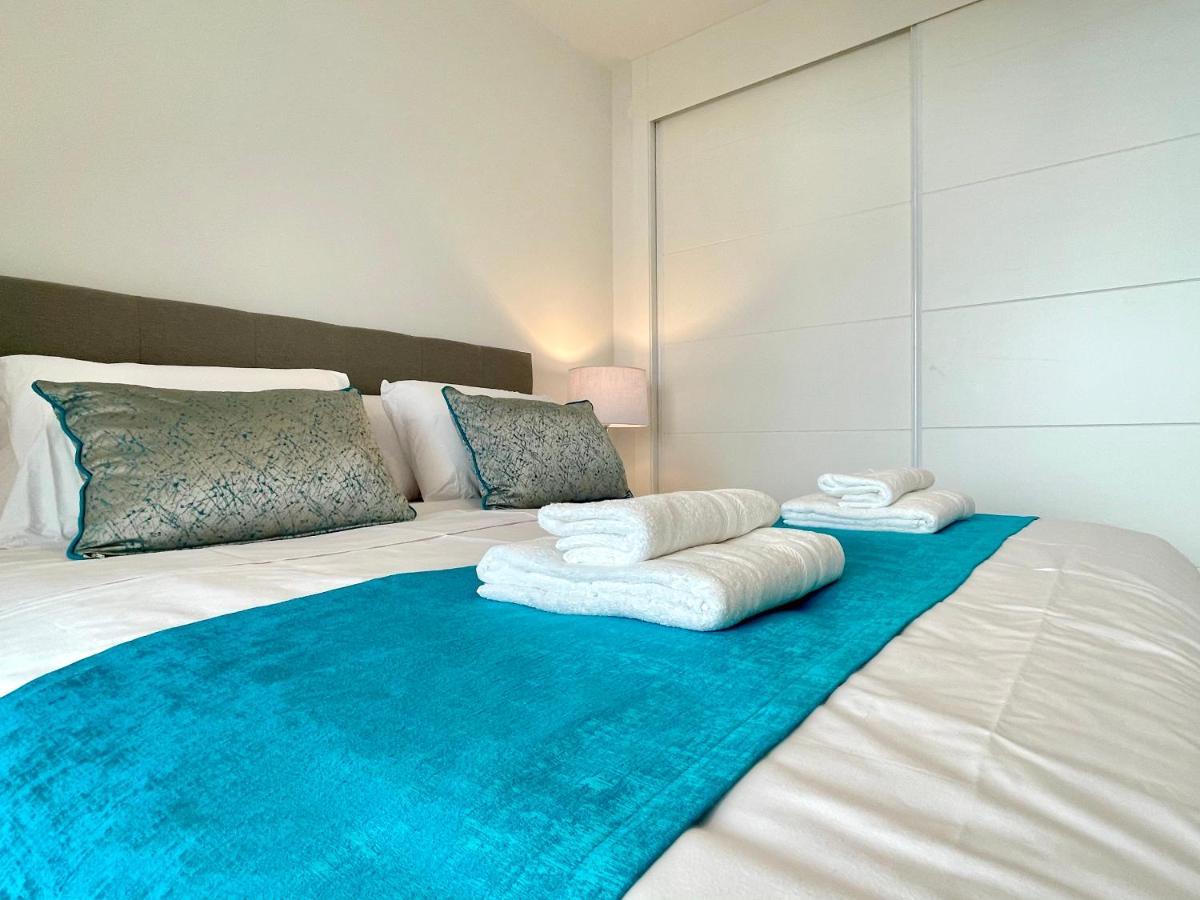 Bayview, - Luxurious With Views, Garden, Community Pool And A Padel Court Benalmadena