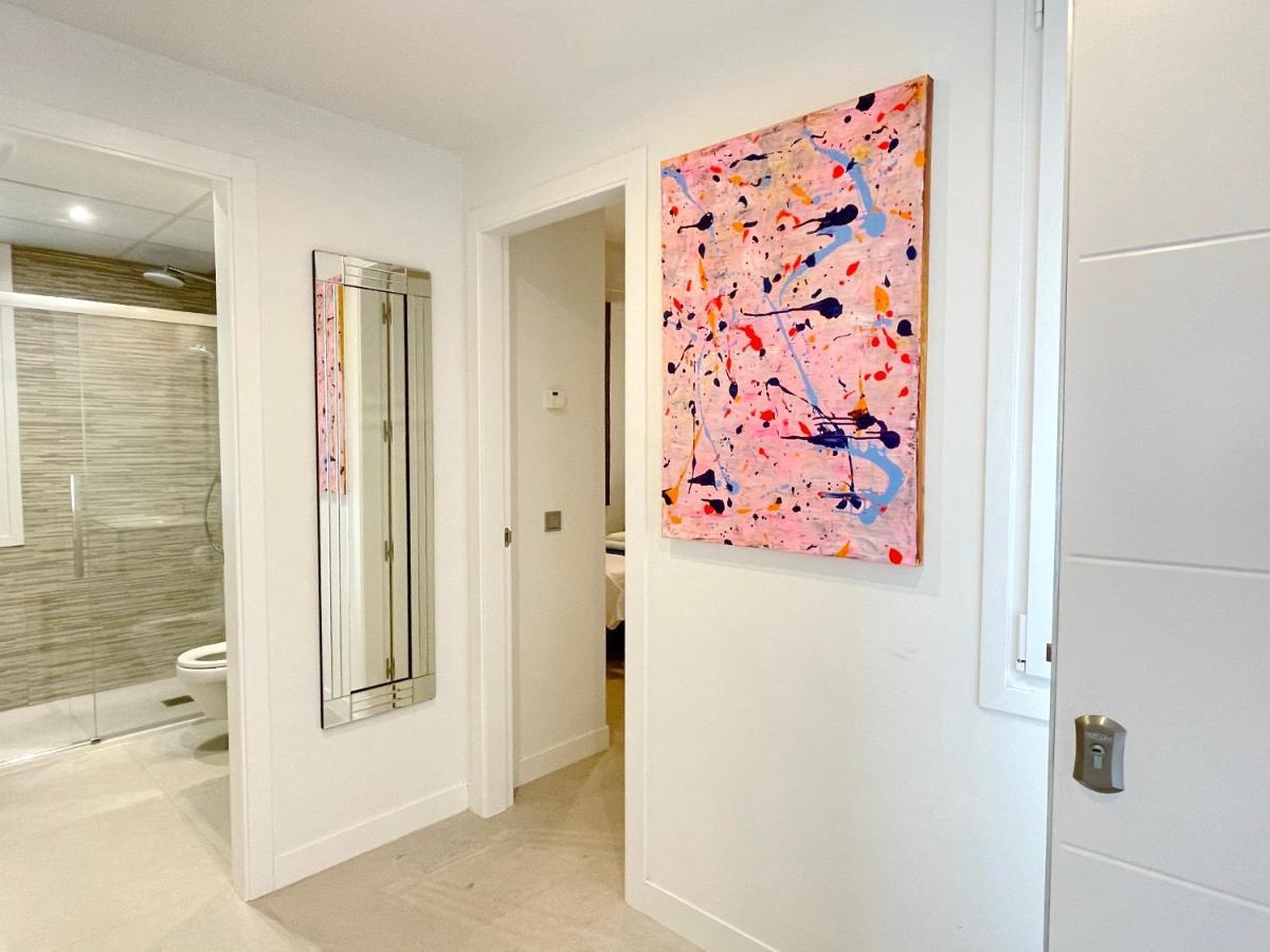 Apartment Bayview, - Luxurious With Views, Garden, Community Pool And A Padel Court